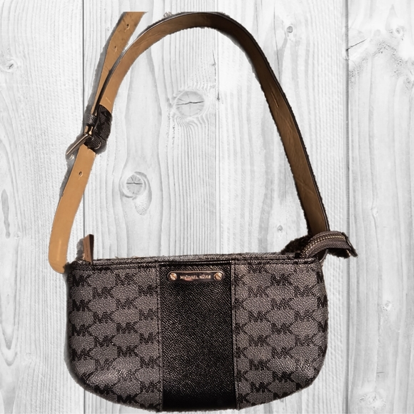 Michael Kors Handbags - Michael Kors Belt Bag.